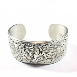 English Salisbury Pewter March Cuff Bracelet